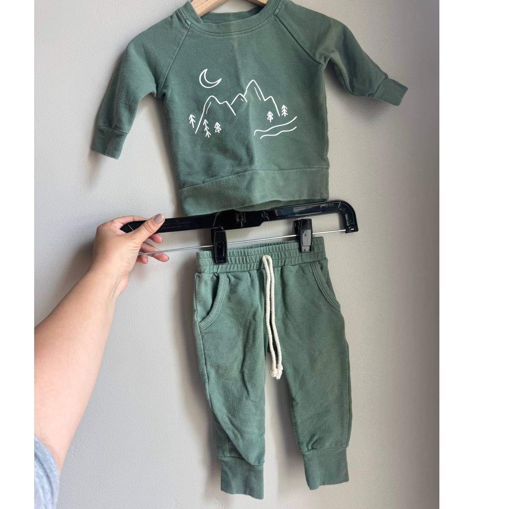 Mebie Baby Mountain Moon Nature Print Sweatshirt Jogger Set Sage 6-12M Scandi